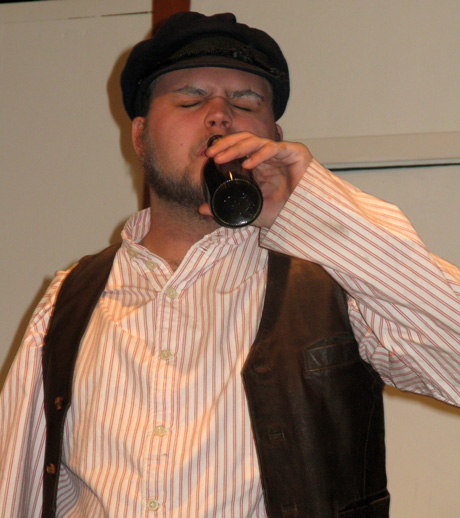 malakias_far malakias_far