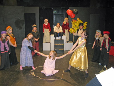 den_overgivna_dockan3 den_overgivna_dockan3