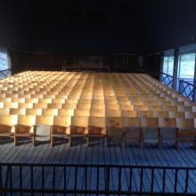 De sönder hoppade stolarna är lagade så nu är alla publikplatser färdiga...